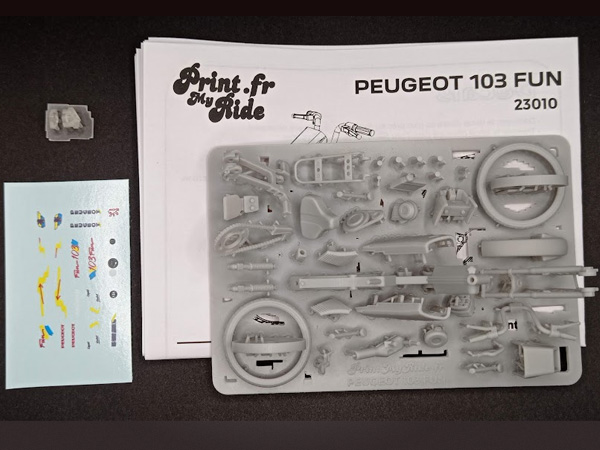 Maquette Peugeot 103 Fun